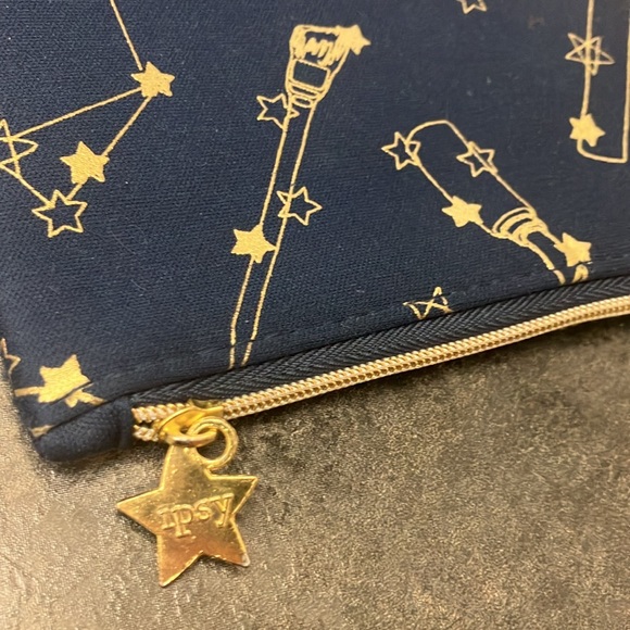 I SPY cosmetics bag navy blue and gold. - Picture 2 of 4